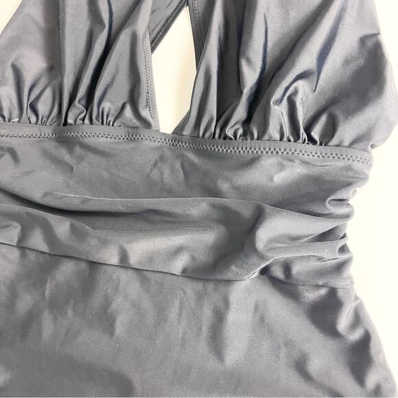 Cupshe Summer Seaside Ruched Halter Tummy Control Black One Piece Swimsuit sz S - Picture 2 of 9